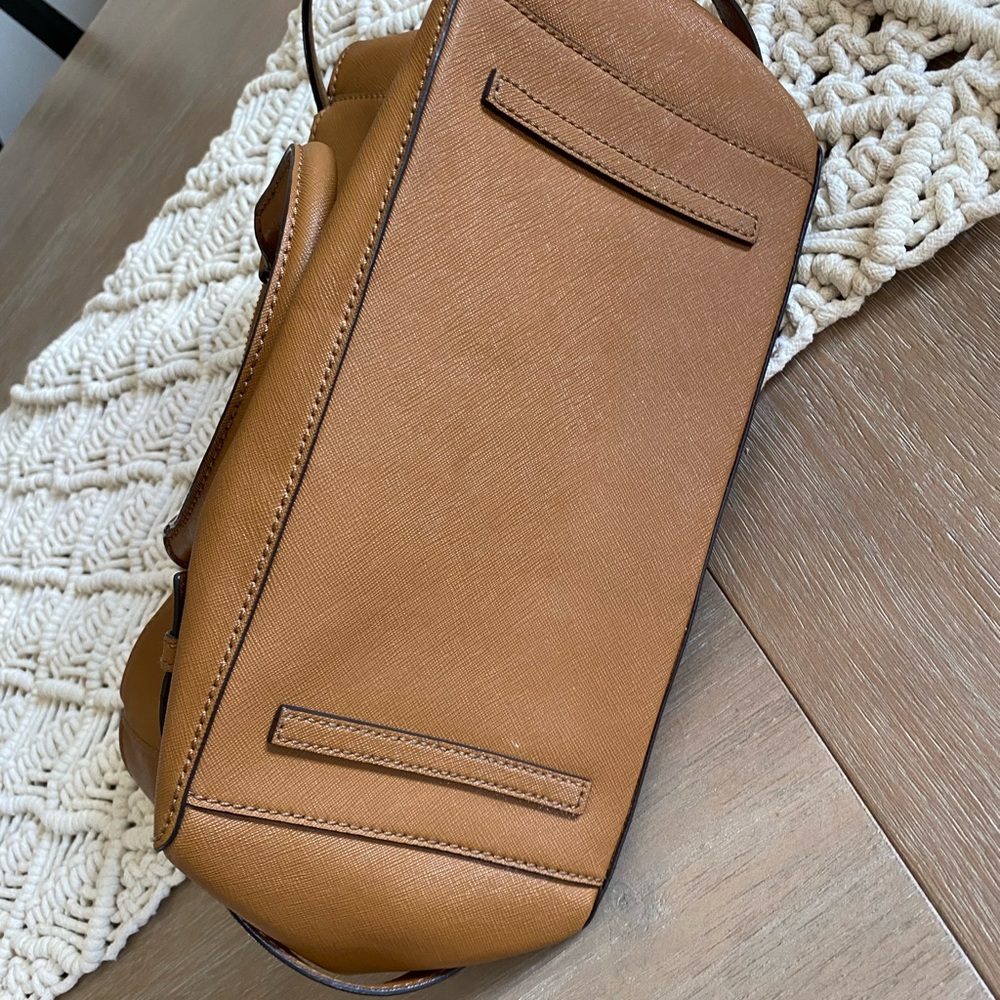 Tory Burch crossbody purse - Picture 11 of 14